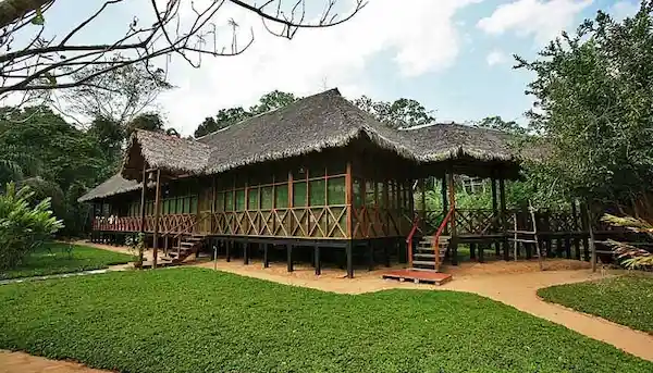 Sandoval Lake Lodge, facing Lake Sandoval in Tambopata